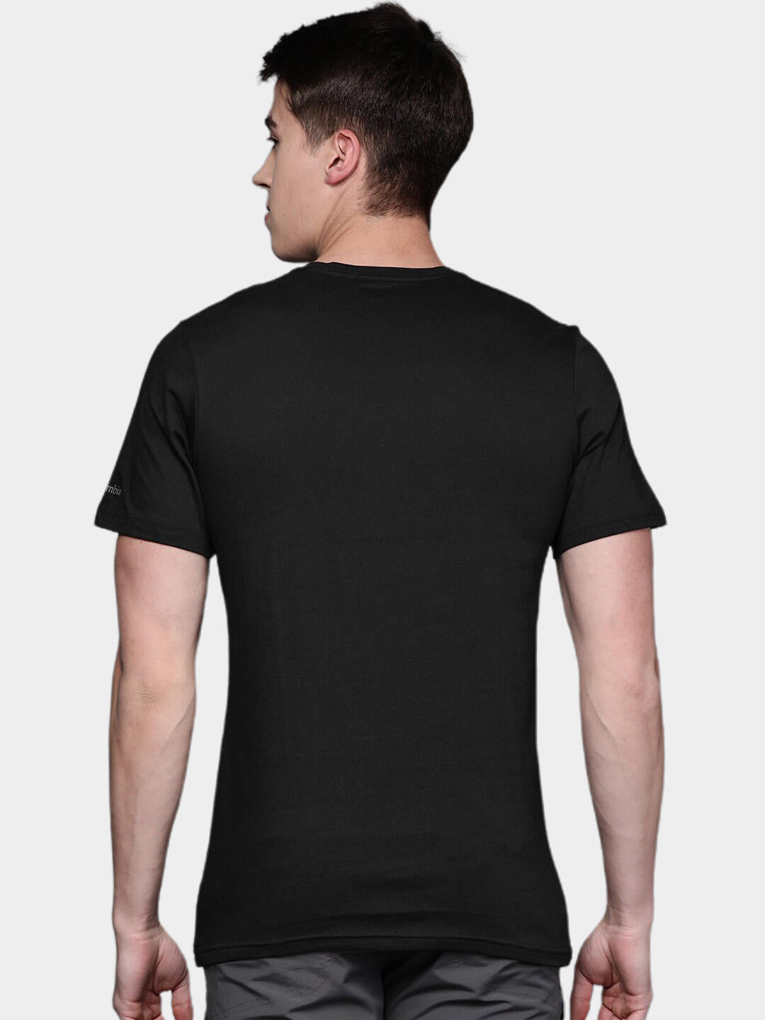 A Men Wearing Columbia Men Black Path Lake Graphic Tee II