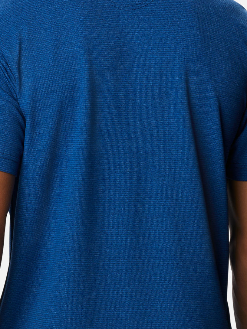 A Men Wearing Columbia Men Blue Havercamp Pique Polo