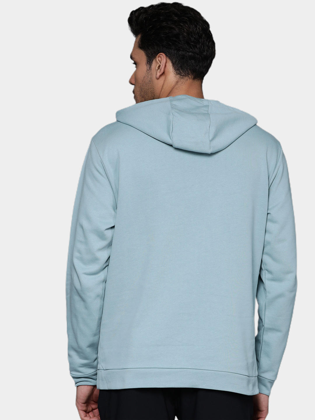 A Men Wearing Columbia Men Blue Break It Down Hoodie