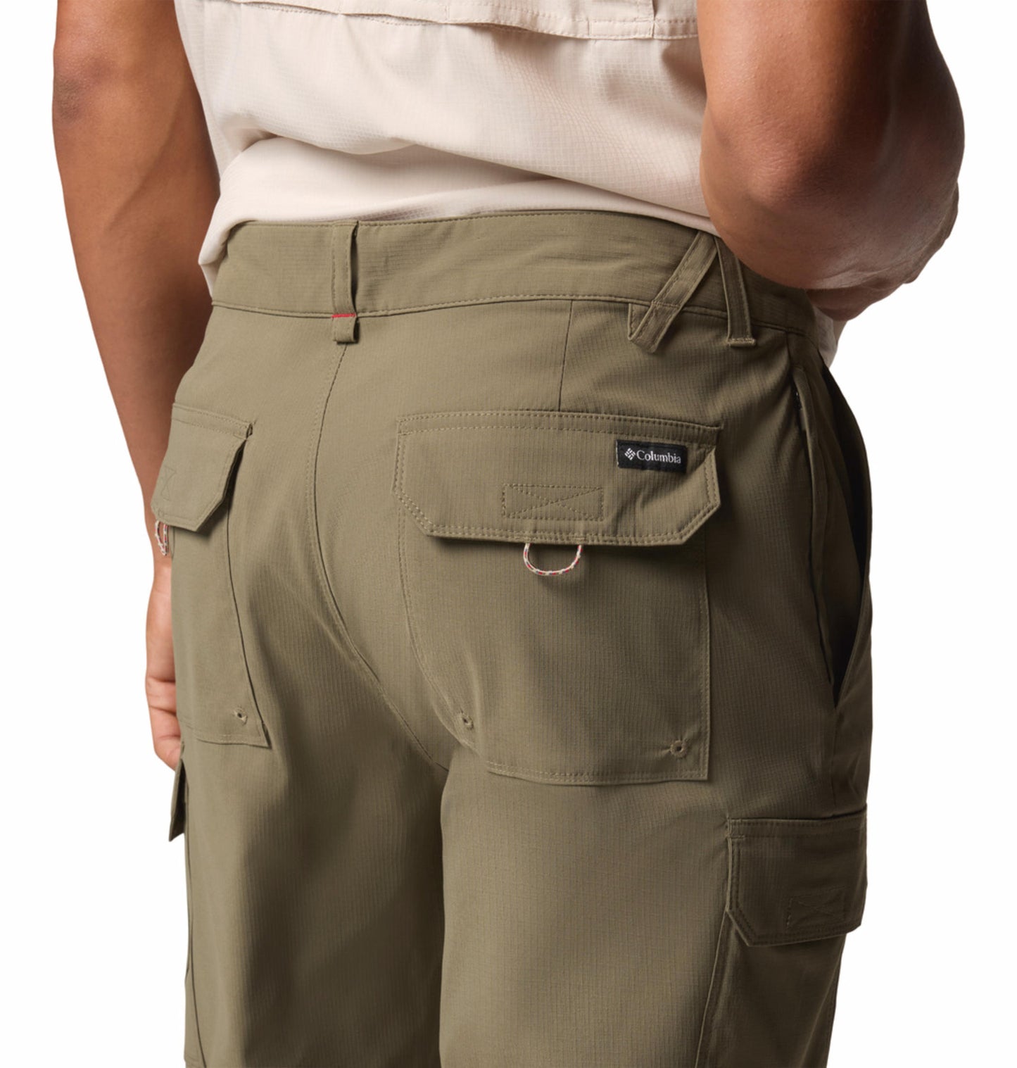 A Men Wearing Columbia Men Green Tech Trail Utility Pant