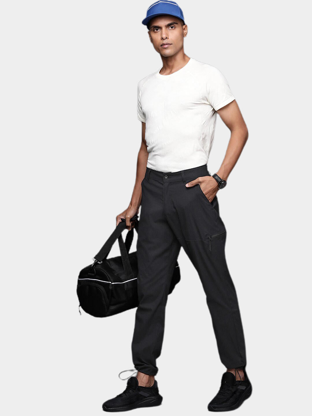 A Men Wearing Columbia Men Black Canyon Gate Chino (Sun Protection)
