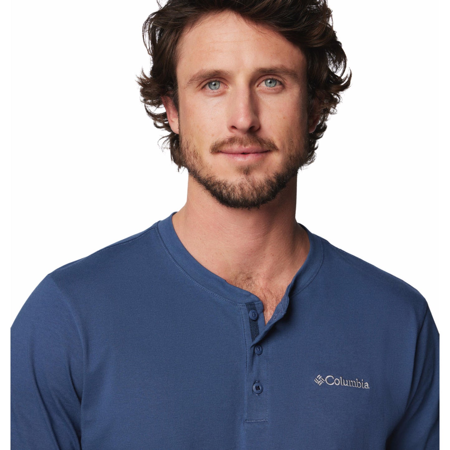 A Men Wearing Columbia Men Blue Landroamer SS Henley II (Sun Protection)