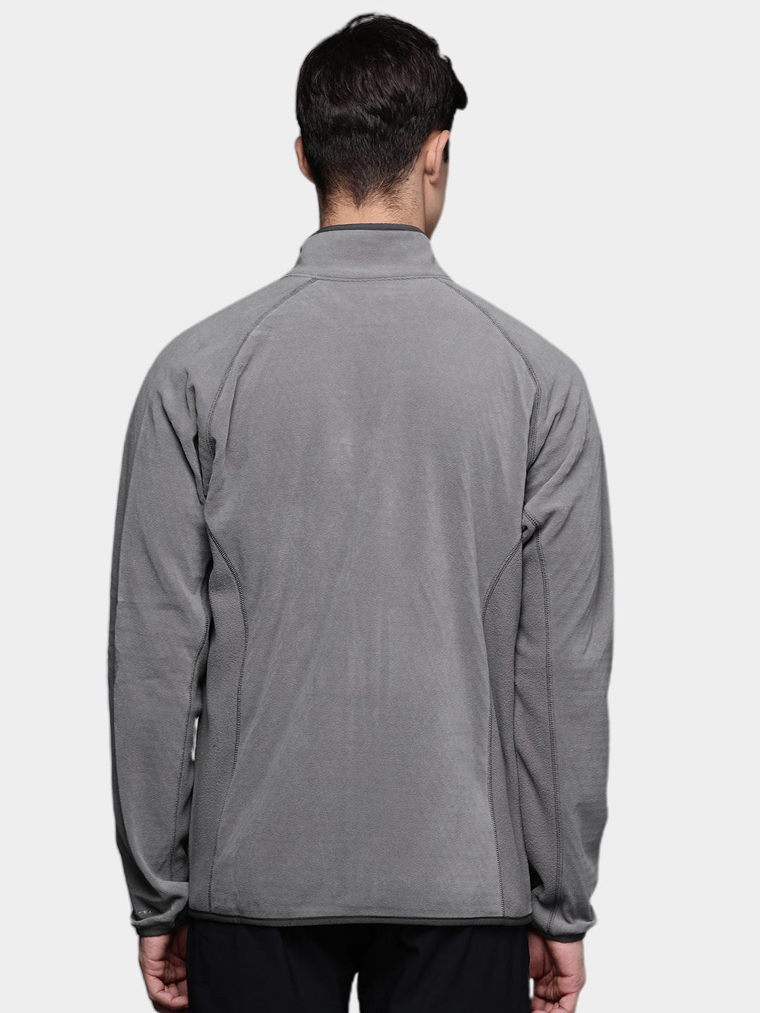 A Men Wearing Columbia Men Grey M Outdoor Tracks Full Zip