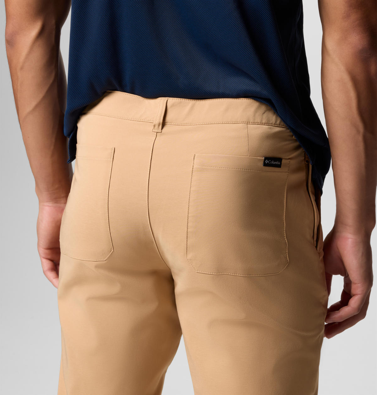 A Men Wearing Columbia Men Brown Sage Peak Chino Pant