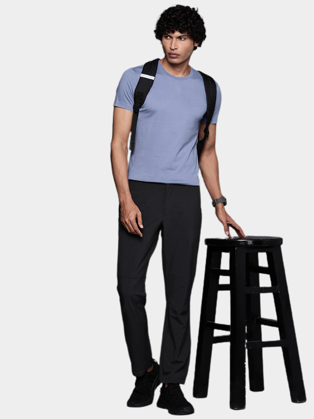 A Men Wearing Columbia Men Black Landroamer Pant (Sun Protection)