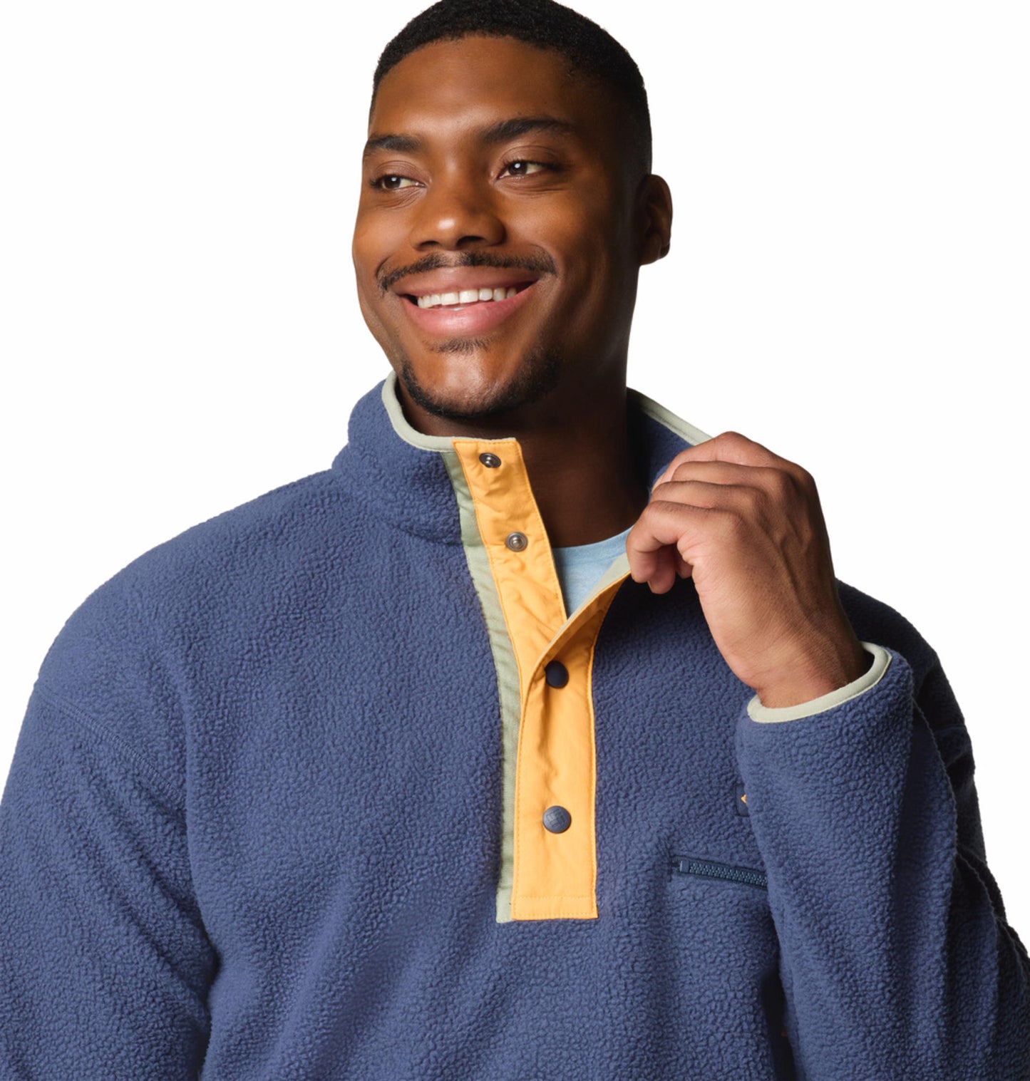 A Men Wearing Columbia Men Navy Blue Helvetia II Half Snap Fleece