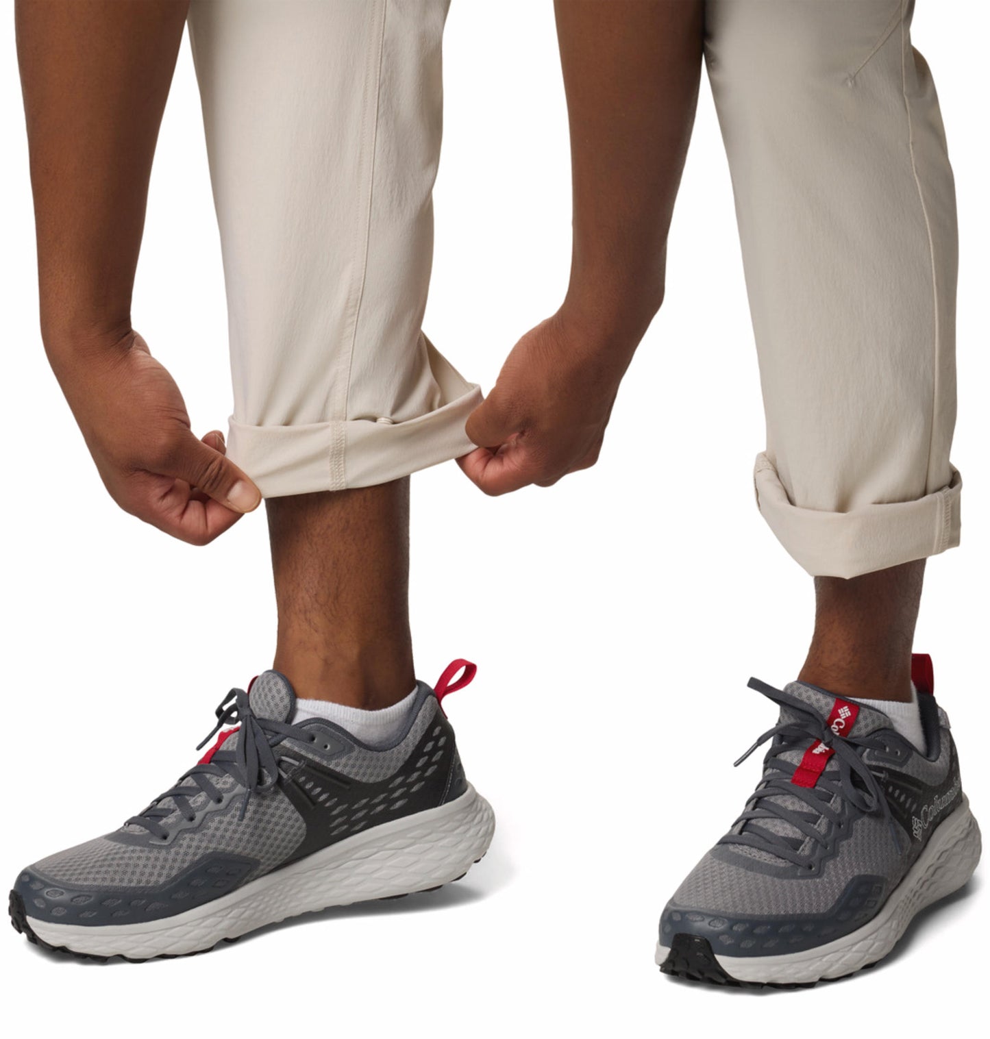 A Men Wearing Columbia Men Brown Wanoga Lightweight Pant (Sun Protection)
