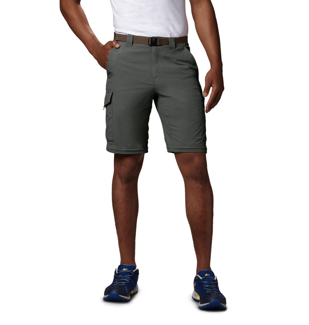 A Men Wearing Columbia Men Green Silver Ridge Convertible Pant (Sun Protection)