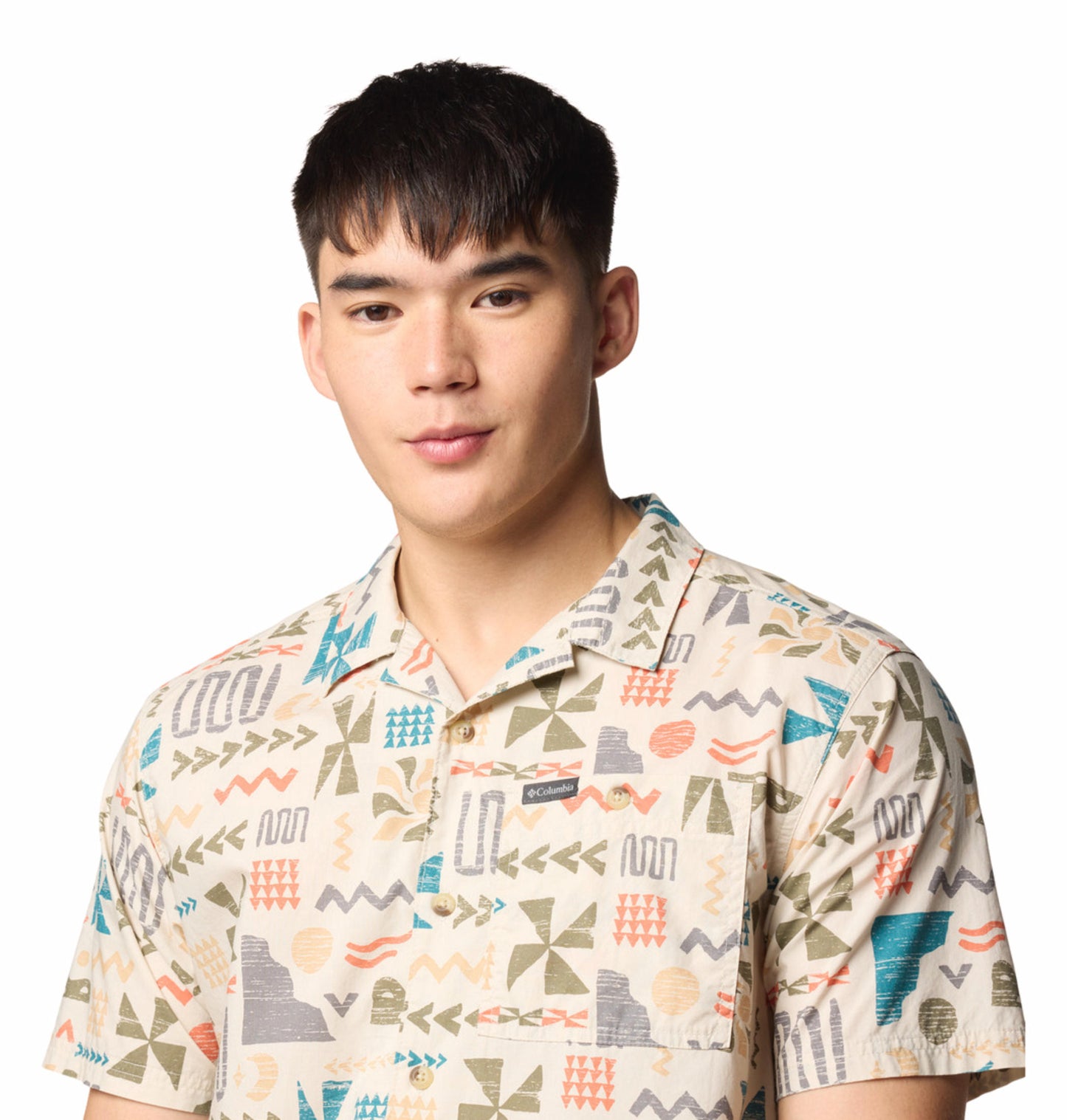 A Men Wearing Columbia Men Brown Pine Canyon Short Sleeve