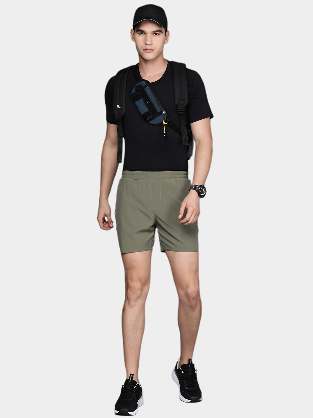 A Men Wearing Columbia Men Green Columbia Hike Short