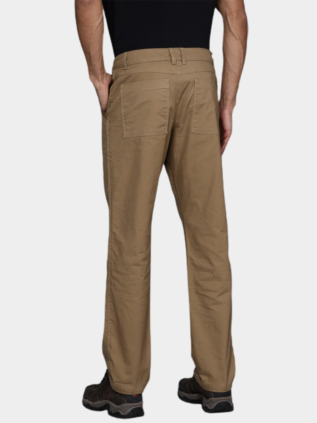 A Men Wearing Columbia Men Brown Flex ROC II Lined Pant (Sun Protection)