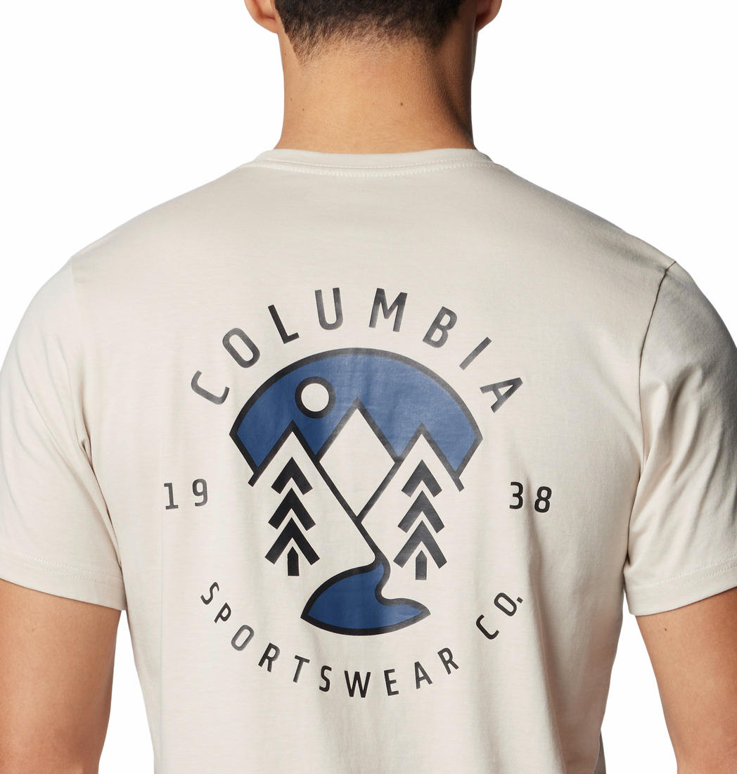 A Men Wearing Columbia Men Brown Rapid Ridge Back Graphic Tee II