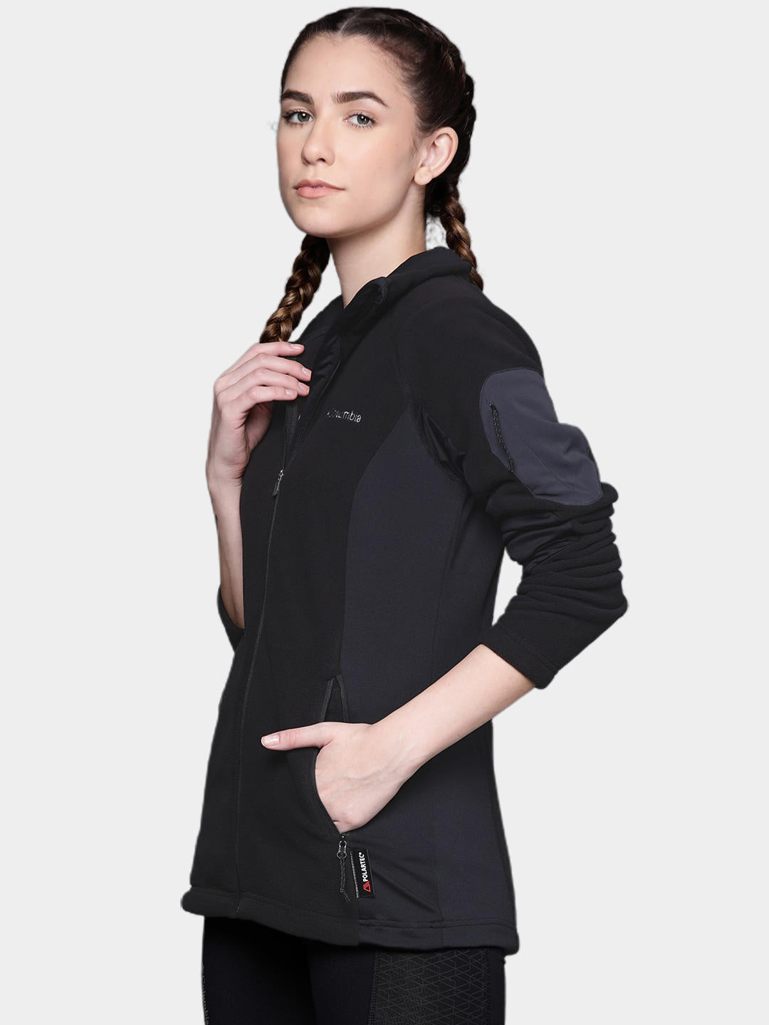 A Women Wearing Columbia Women Black W Polar Powder Fleece FZ