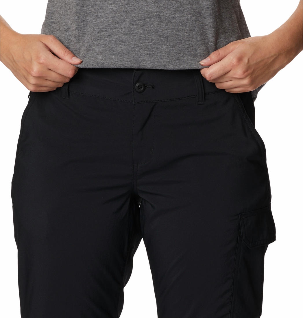 A Women Wearing Columbia Women Black Silver Ridge Utility Convertible Pant (Sun Protection)