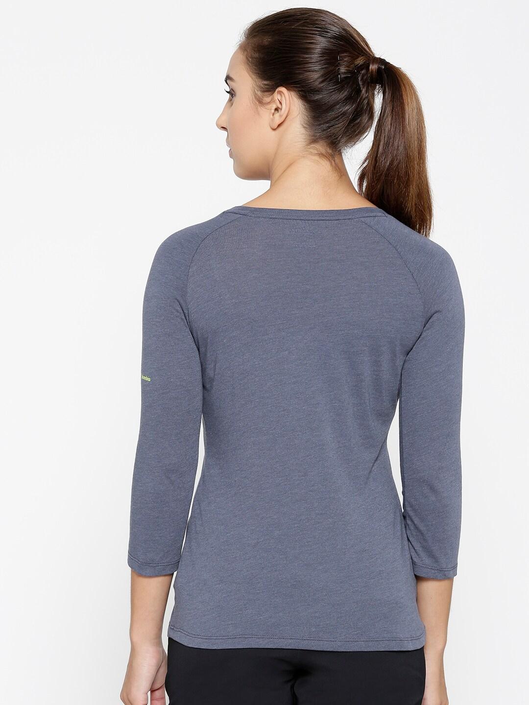 A Women Wearing Columbia Women Purple Weekend Explorer 3/4 Tee