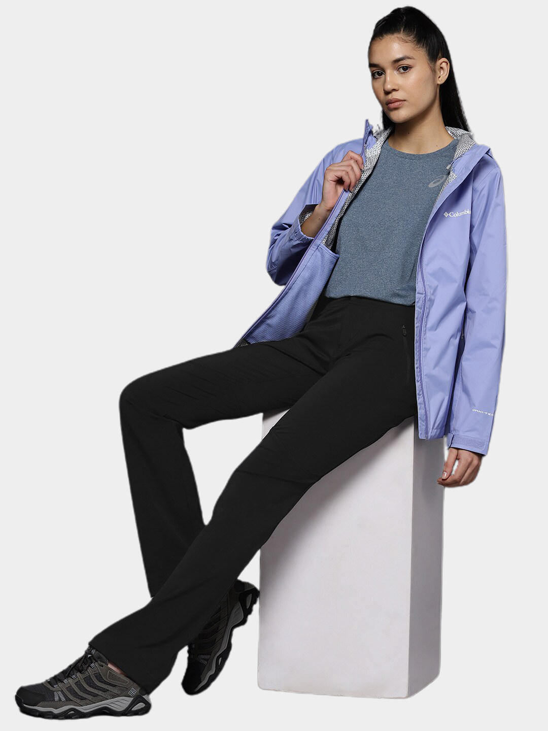 A Women Wearing Columbia Women Black Passo Alto Pant (Sun Protection)