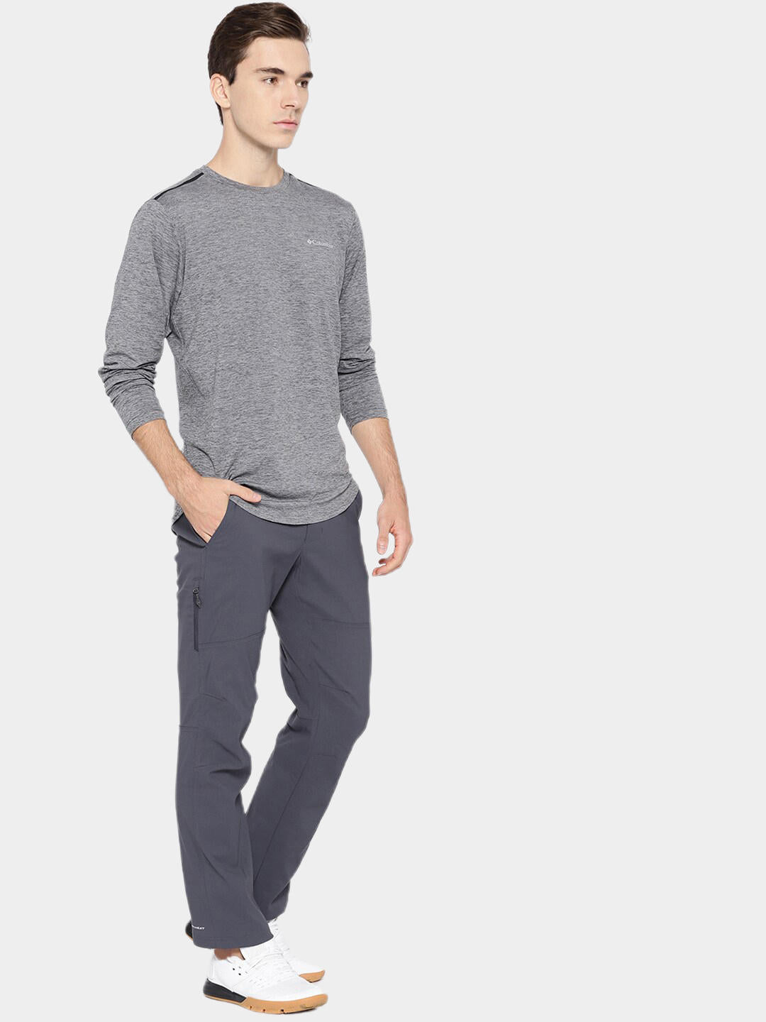 A Men Wearing Columbia Men Blue Royce Peak Heat Pant