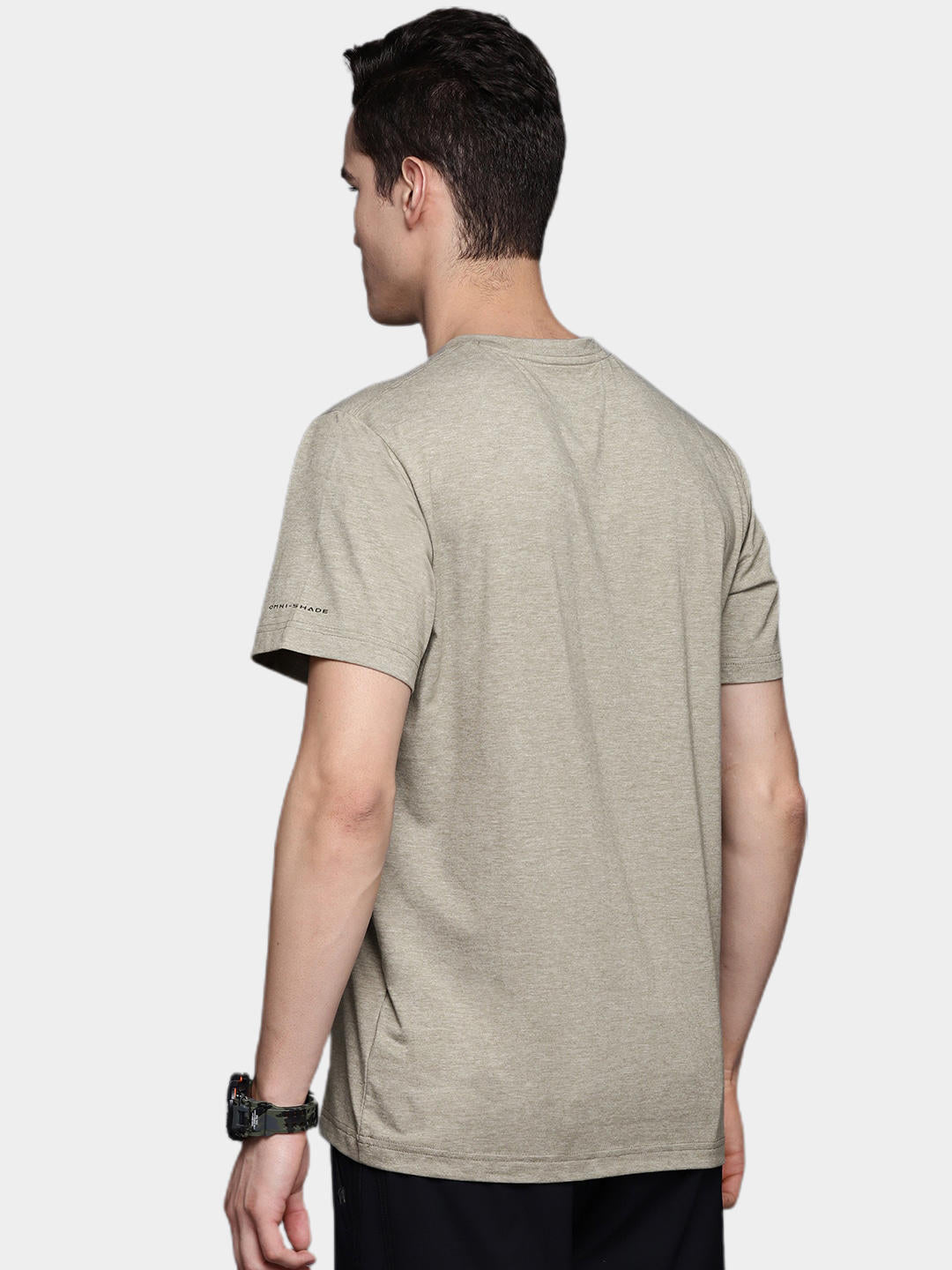 A Men Wearing Columbia Men Green Sun Trek V-Neck Short Sleeve (Sun Protection)