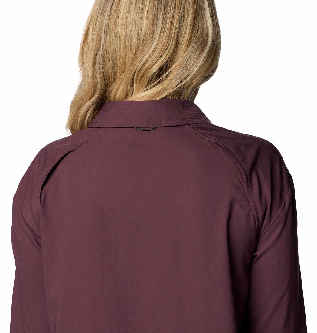 A Women Wearing Columbia Women Red Silver Ridge Utility LS Shirt (Sun Protection)