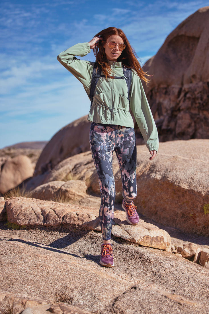 A Women Wearing Columbia Women Green Boundless Beauty Full Zip