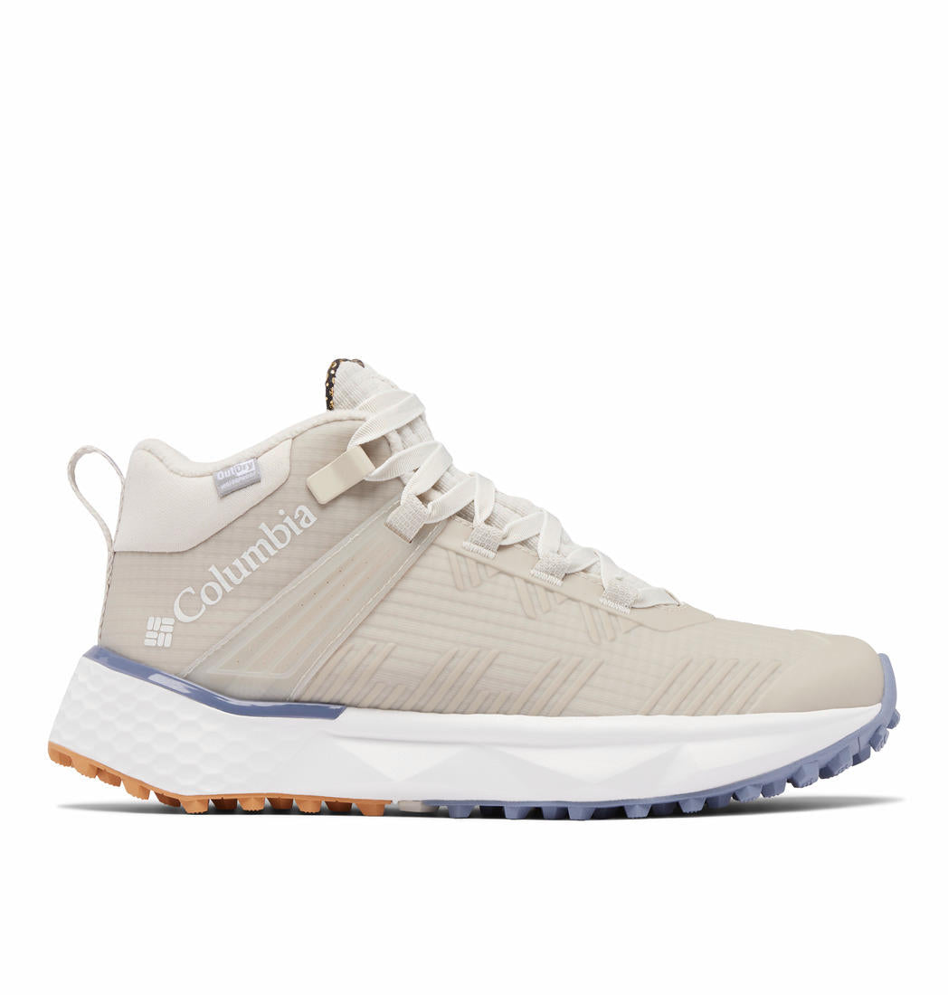 A Women Wearing Columbia Women Grey FACET 75 EQUINOX