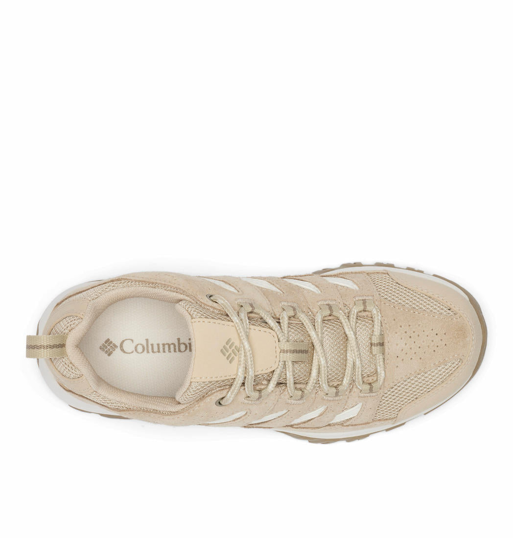 A Women Wearing Columbia Women Brown CRESTWOOD WATERPROOF