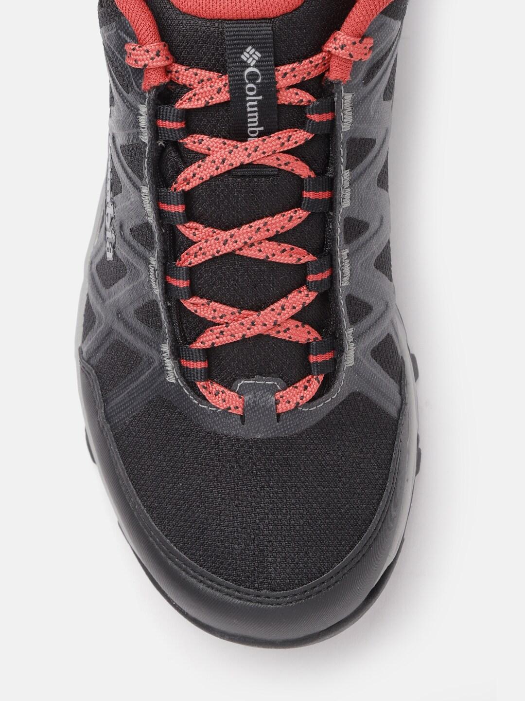 A Women Wearing Columbia Women Black PEAKFREAK X2 OUTDRY