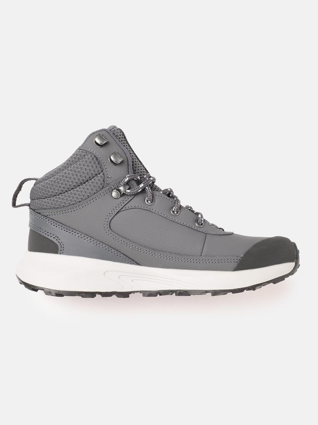 A Women Wearing Columbia Women Grey TRAILSTORM PEAK MID