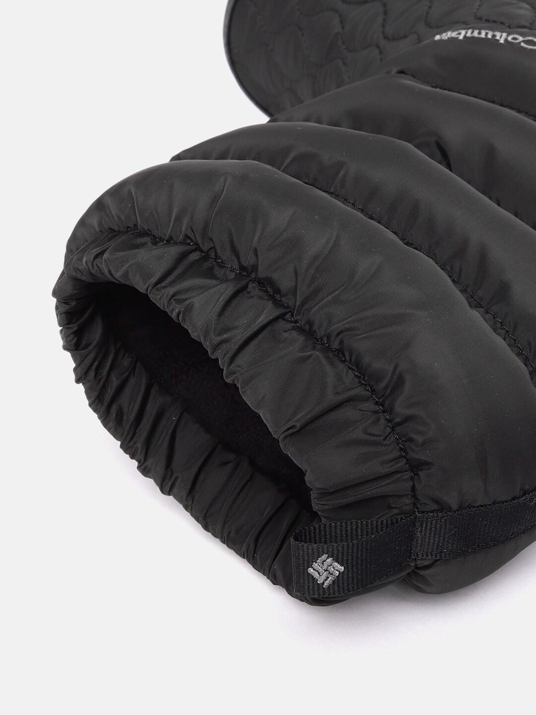 A Women Wearing Columbia Women Black MINX SLIP IV