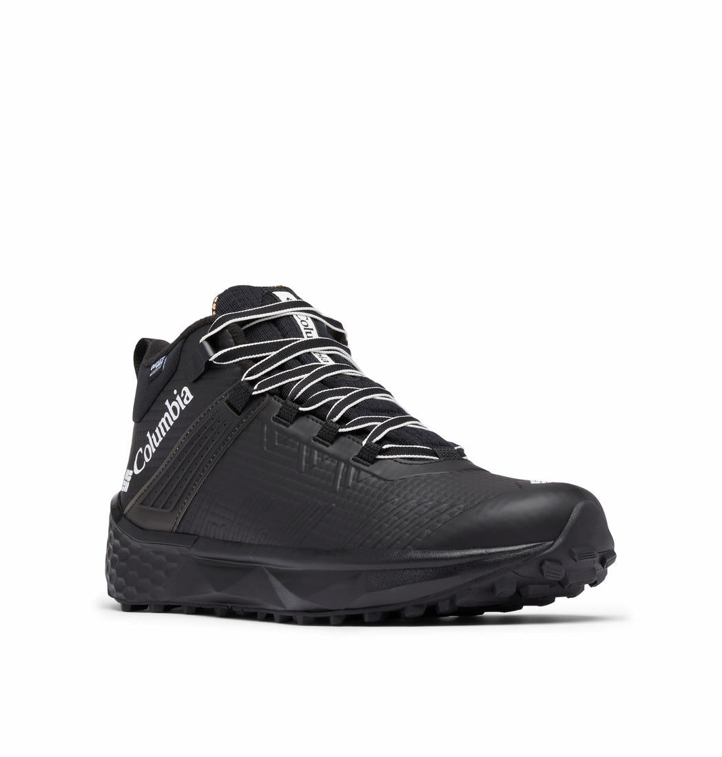 A Men Wearing Columbia Men Black FACET 75 EQUINOX
