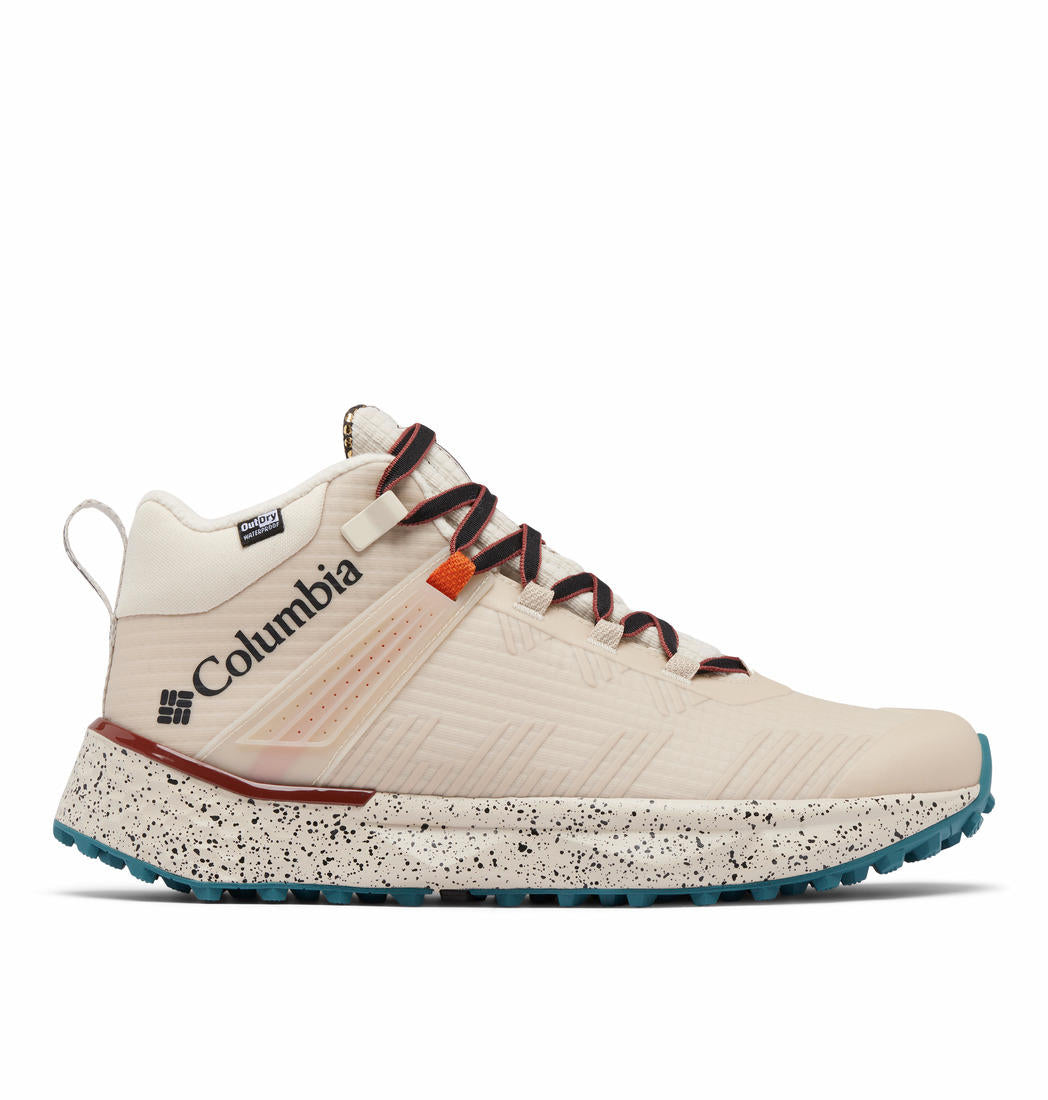 A Men Wearing Columbia Men Brown FACET 75 EQUINOX