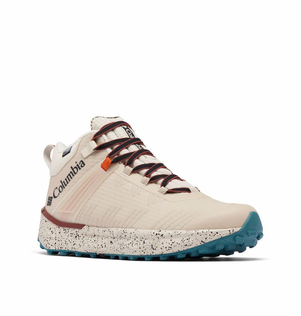 A Men Wearing Columbia Men Brown FACET 75 EQUINOX