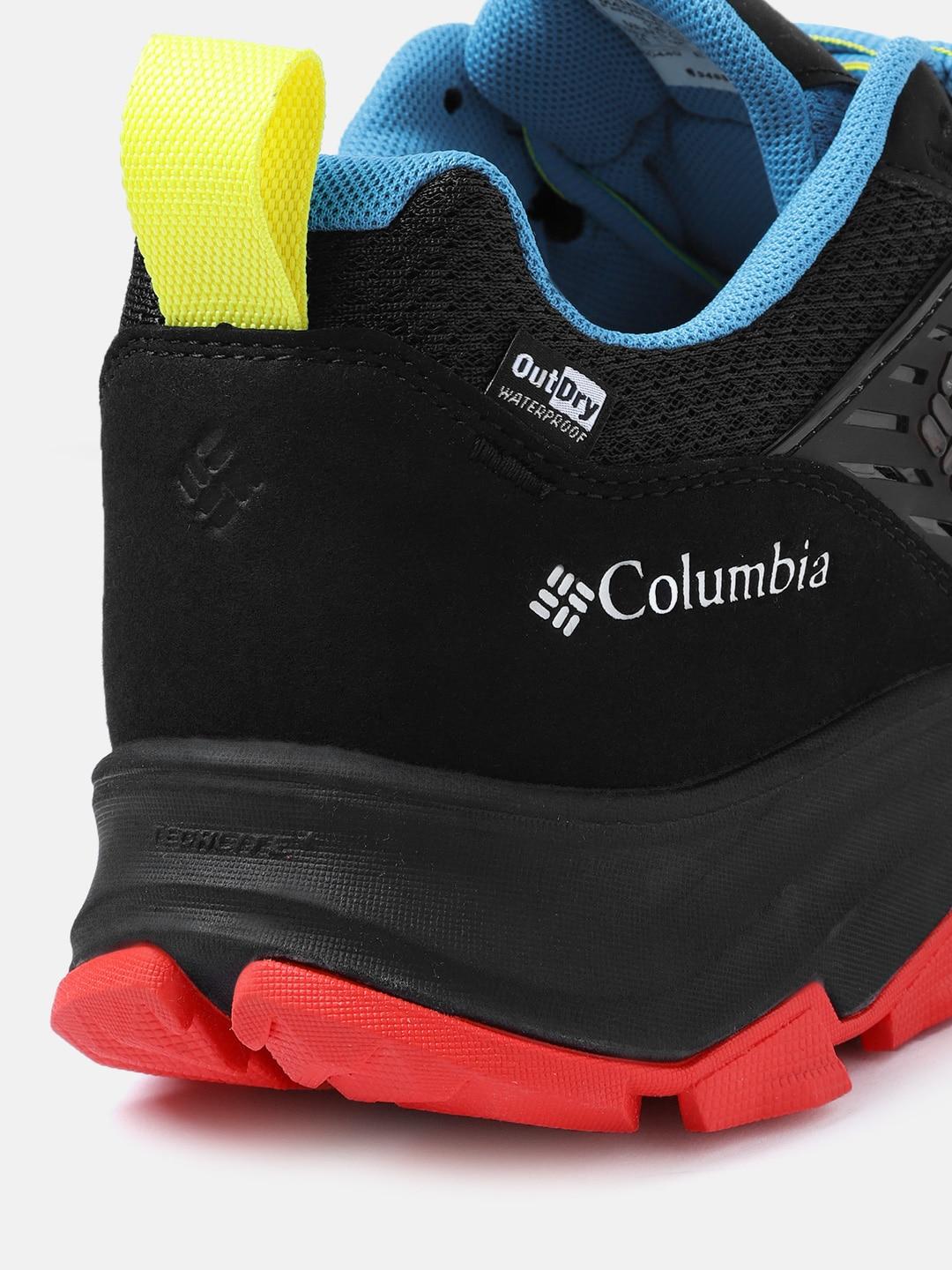 A Men Wearing Columbia Men Black HATANA MAX OUTDRY