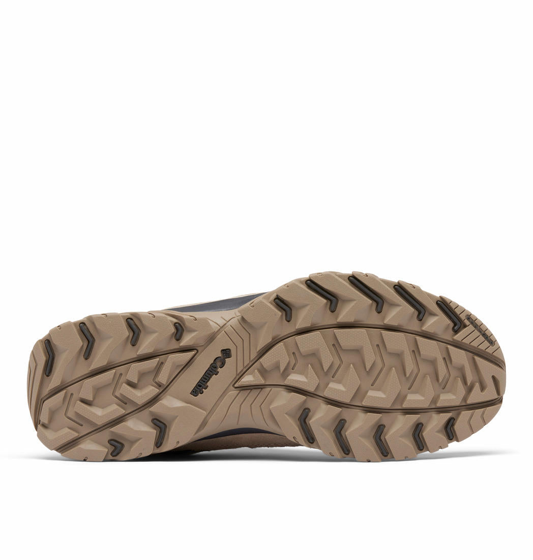 A Men Wearing Columbia Men Brown CRESTWOOD WATERPROOF