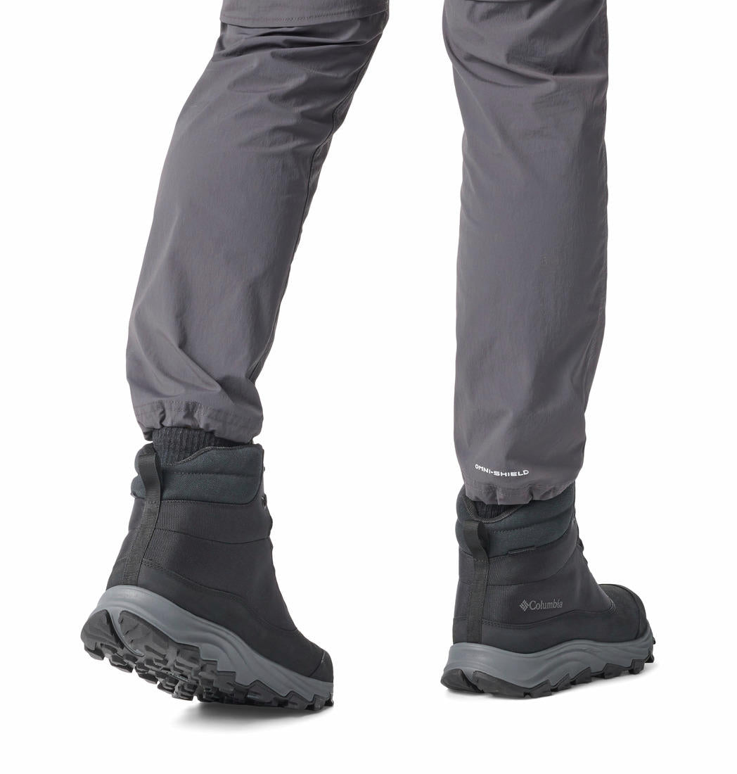 A Men Wearing Columbia Men Black EXPEDITIONIST PROTECT OMNI-HEAT