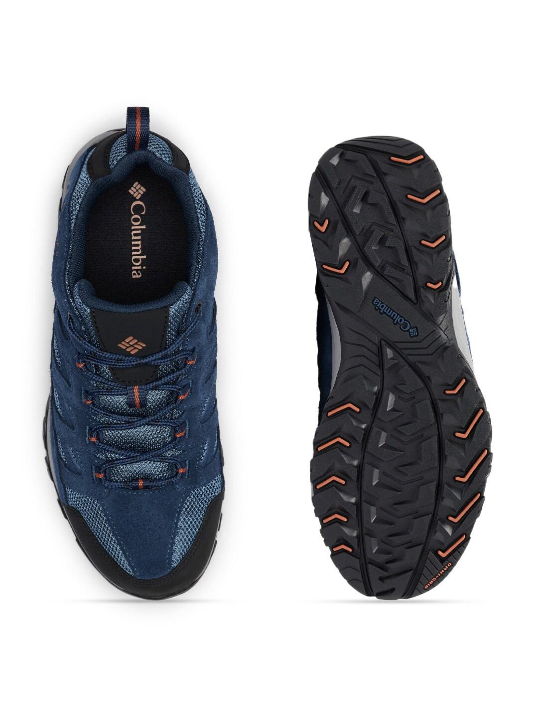 A Men Wearing Columbia Men Blue CRESTWOOD WATERPROOF