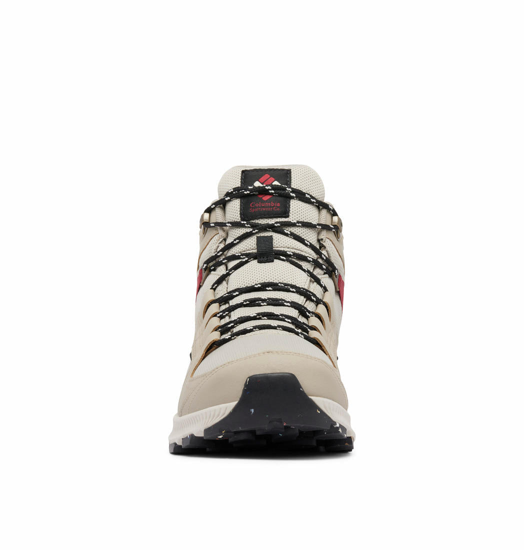 A Men Wearing Columbia Men Beige RE-PEAK MID