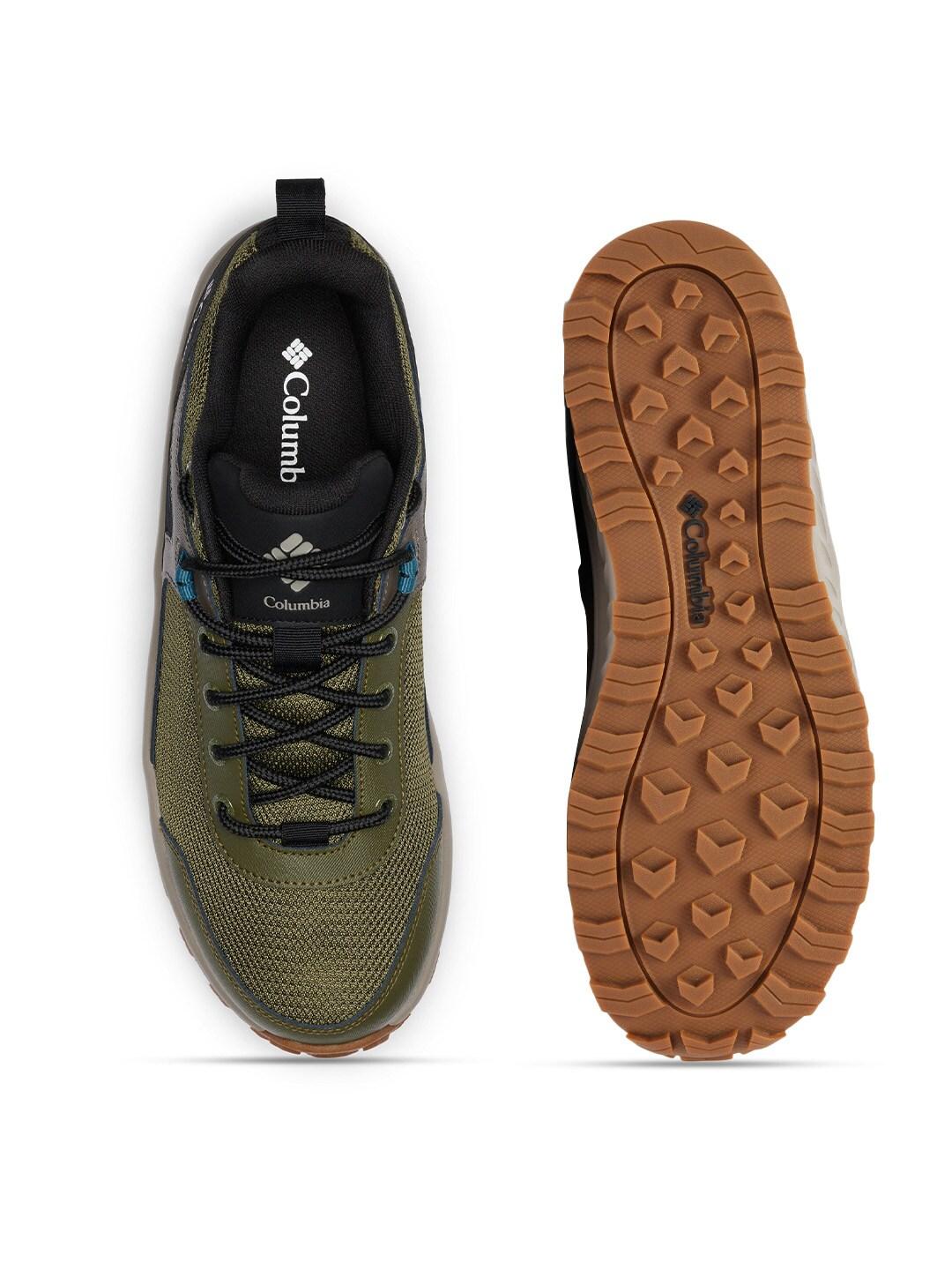 A Men Wearing Columbia Men Green TRAILSTORM ASCEND WP