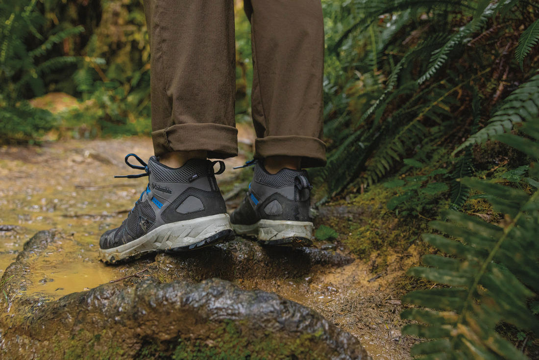 A Men Wearing Columbia Men Grey PEAKFREAK II MID OUTDRY