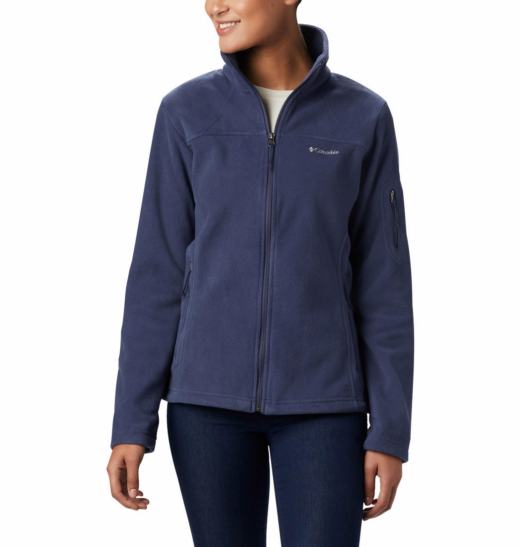 A Women Wearing Columbia Women Navy Blue Fast Trek II Jacket