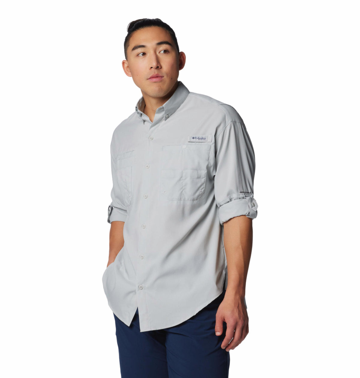 A Men Wearing Columbia Men Black Tamiami II LS Shirt (Sun Protection)