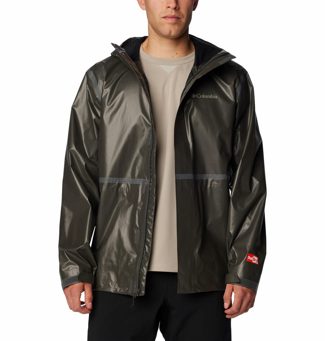 A Men Wearing Columbia Men Black OutDry Extreme HikeLite Shell