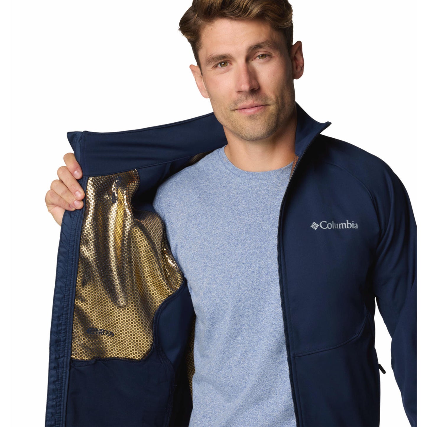 A Men Wearing Columbia Men Blue Canyon Meadows II Softshell