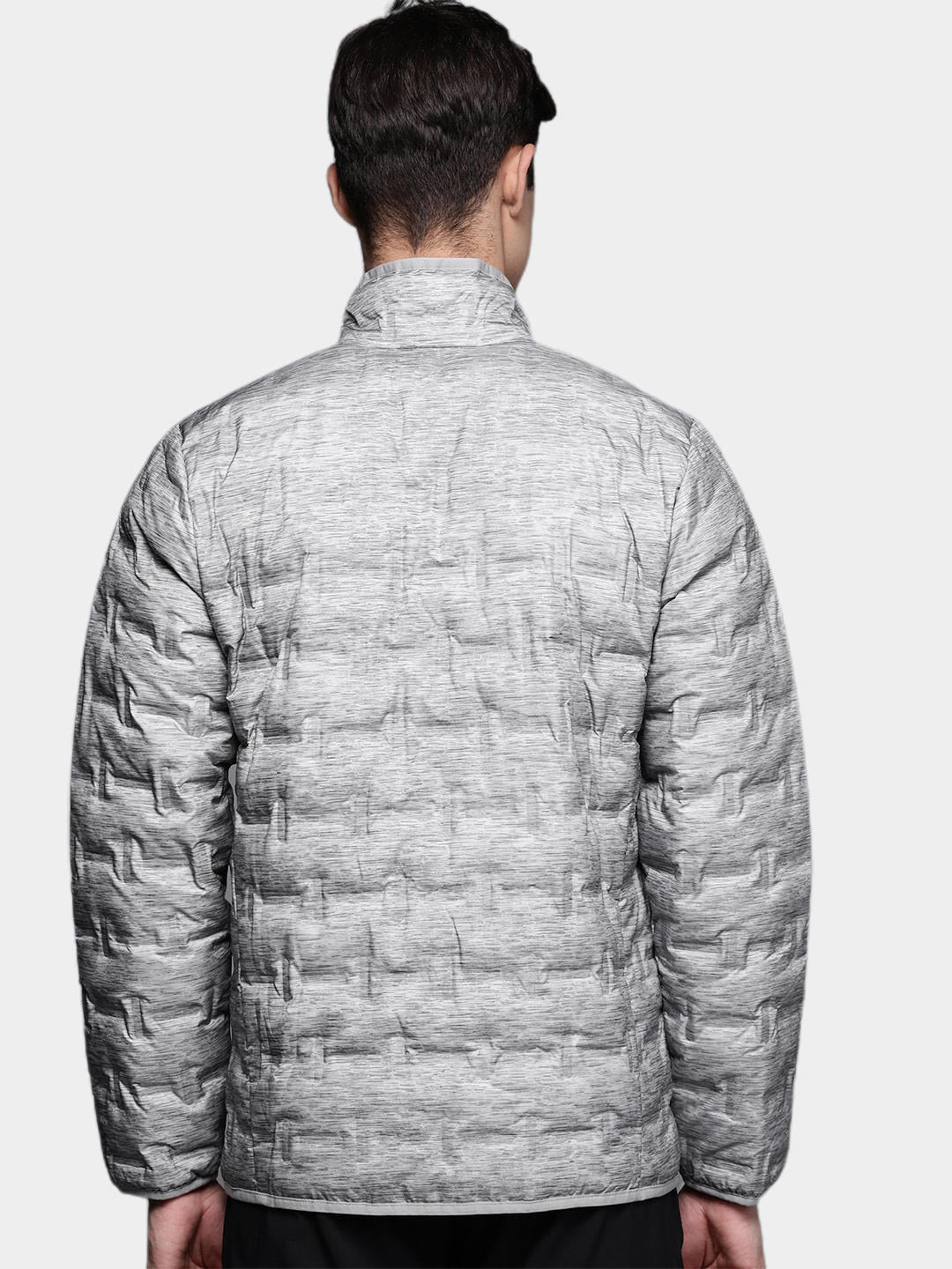 A Men Wearing Columbia Men Grey Delta Ridge Down Jacket