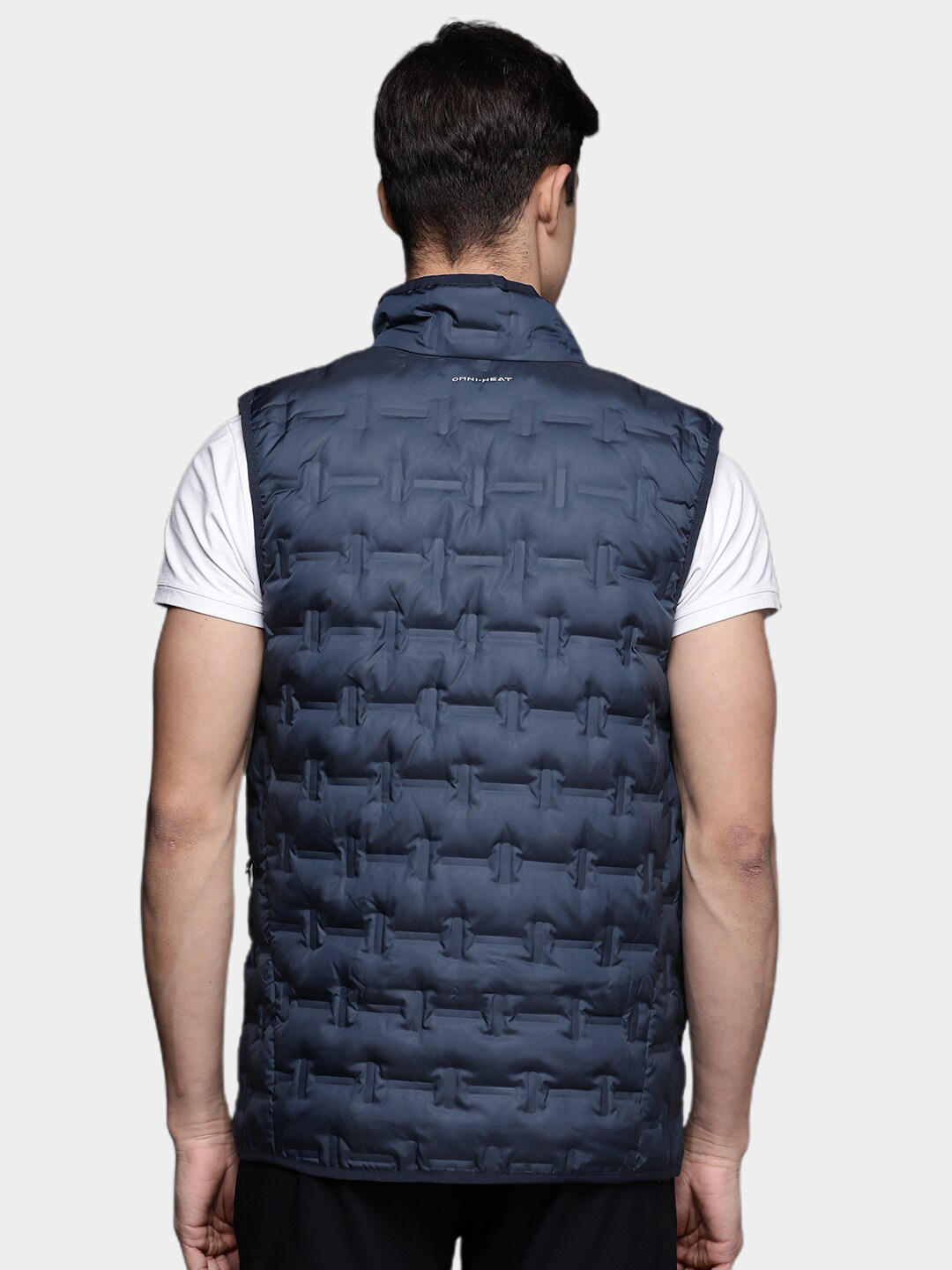 A Men Wearing Columbia Men Blue Delta Ridge Down Vest