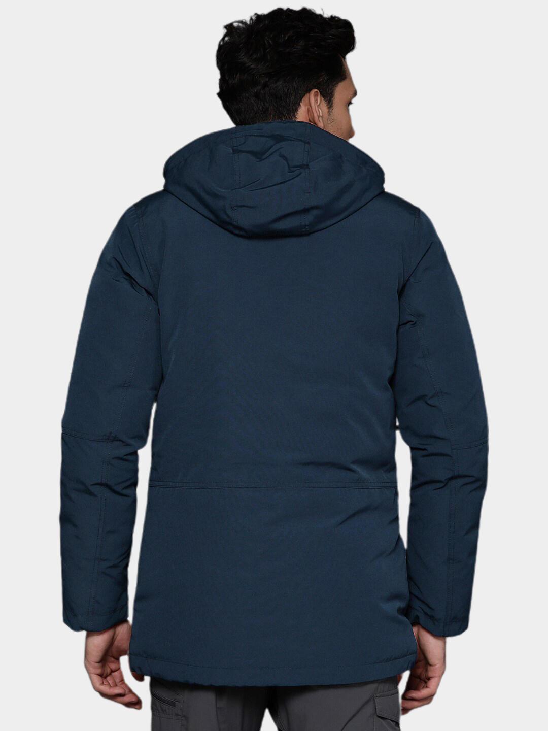 A Men Wearing Columbia Men Blue Marquam Peak Parka