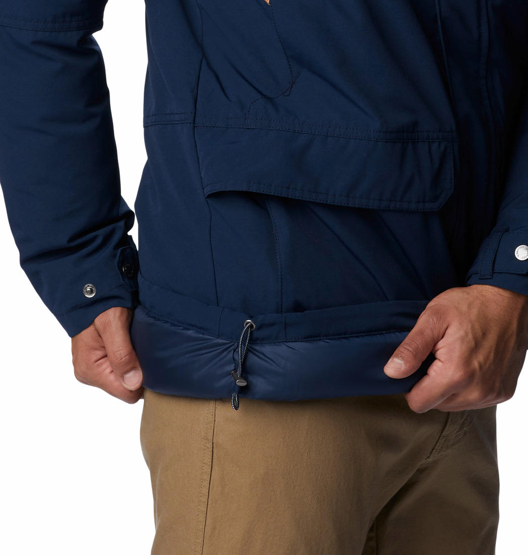 A Men Wearing Columbia Men Blue Marquam Peak Parka