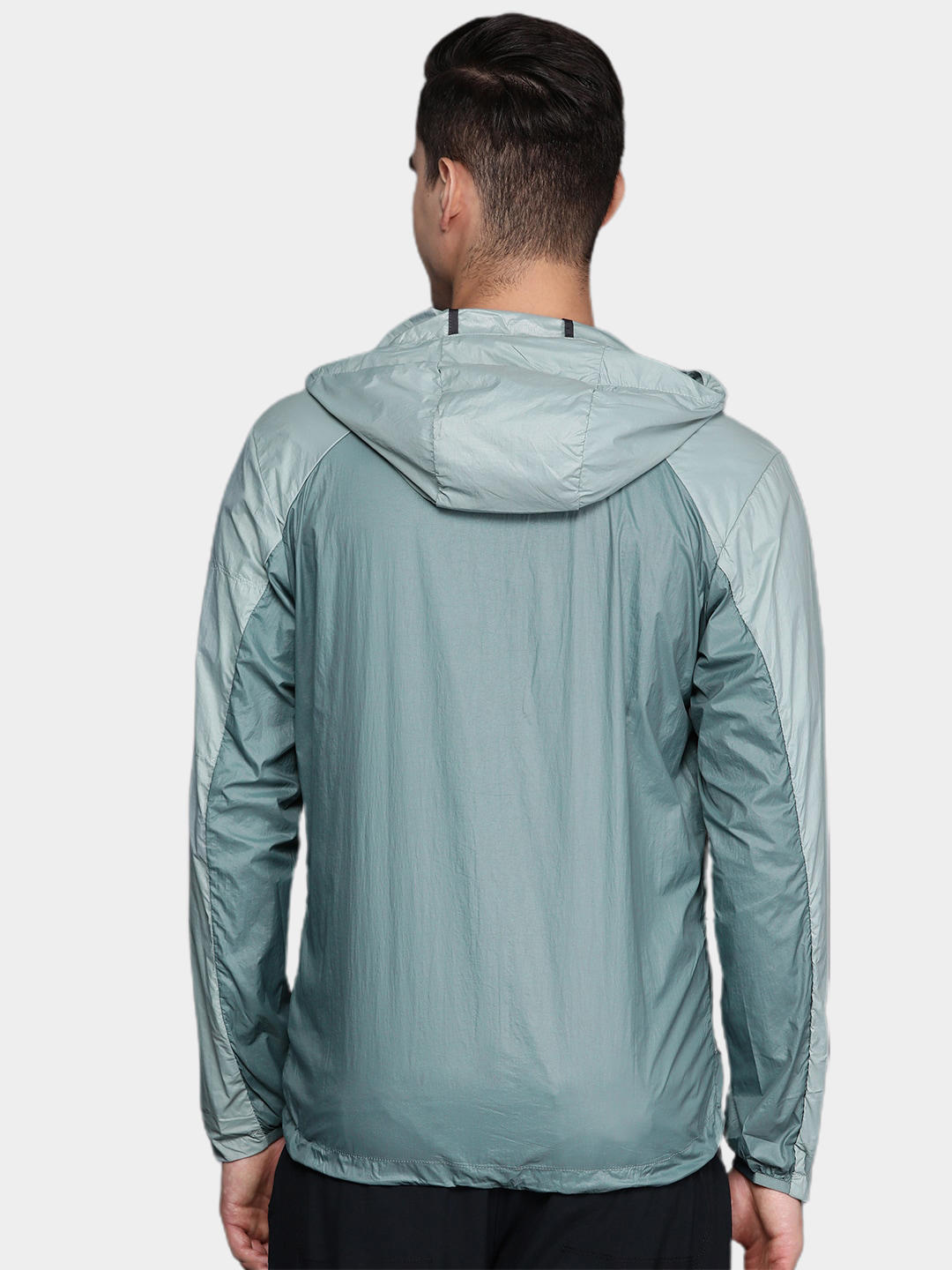 Columbia Men Green Omni-Wind Loop Trail Windbreaker