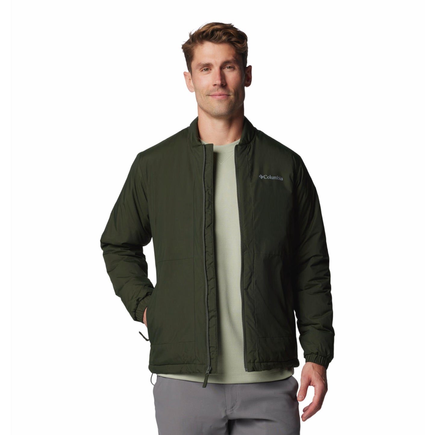 A Men Wearing Columbia Men Green Black Mesa Jacket