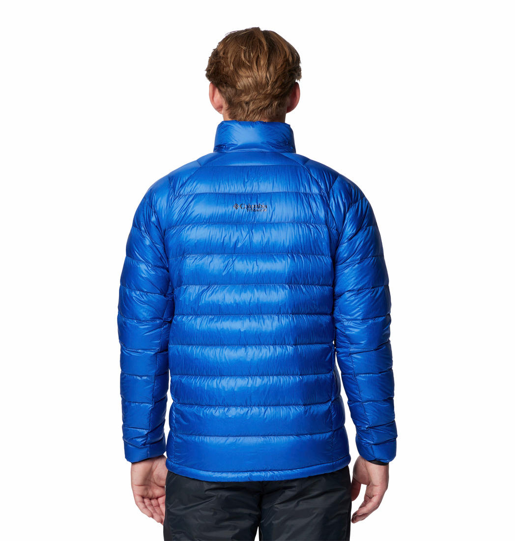 A Men Wearing Columbia Men Blue Arctic Crest Down Jacket